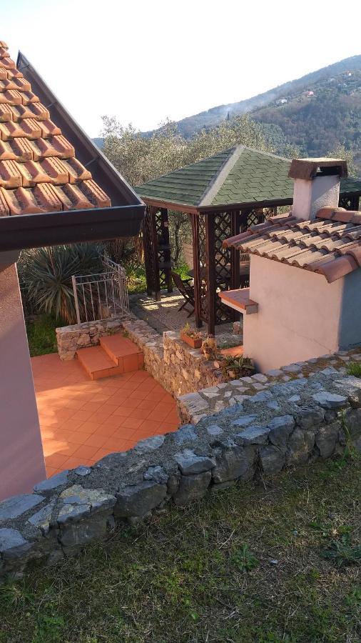 Villa Il Pettirosso La Spezia Exteriör bild