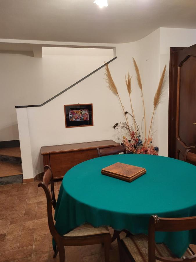 Villa Il Pettirosso La Spezia Exteriör bild