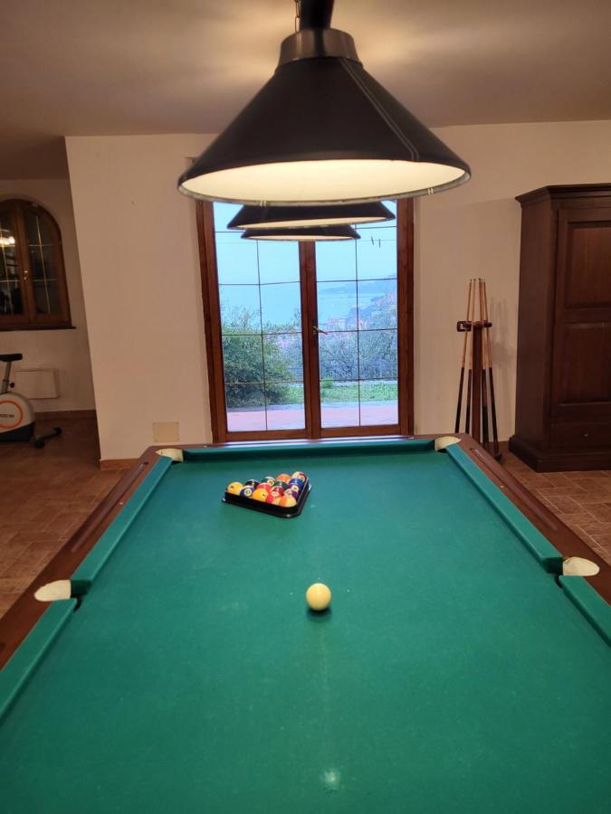 Villa Il Pettirosso La Spezia Exteriör bild