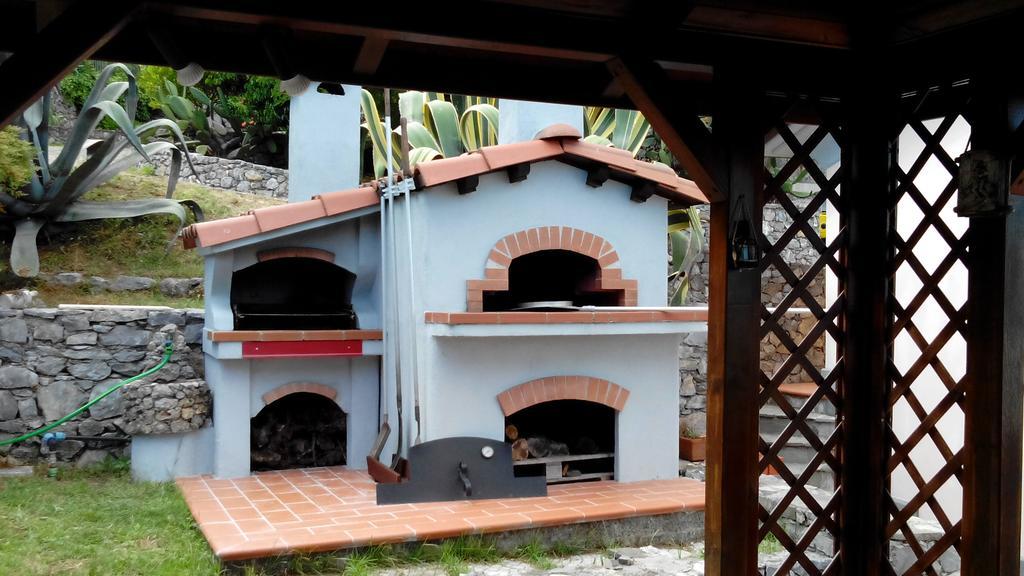 Villa Il Pettirosso La Spezia Exteriör bild
