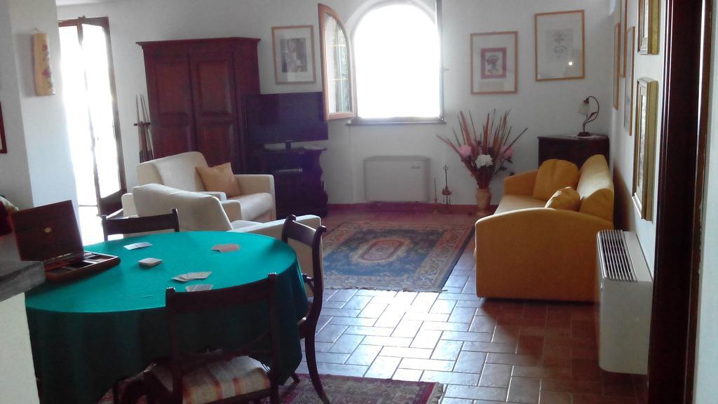 Villa Il Pettirosso La Spezia Rum bild